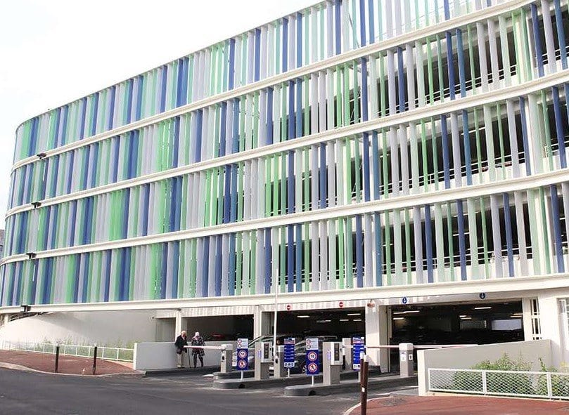 Parking intérieur du Groupe Hospitalier Henri Mondor