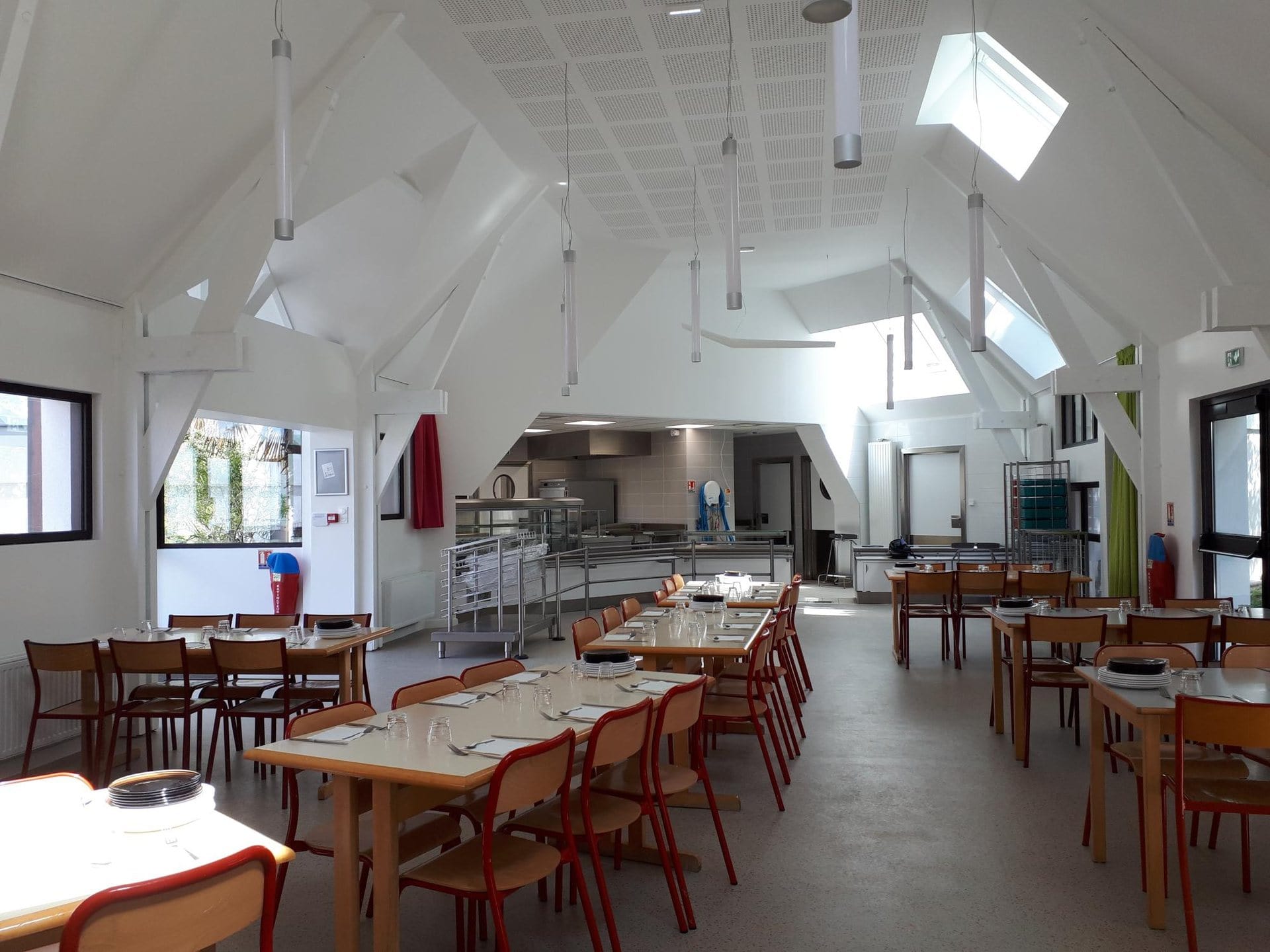 Restaurant scolaire école de Neuville