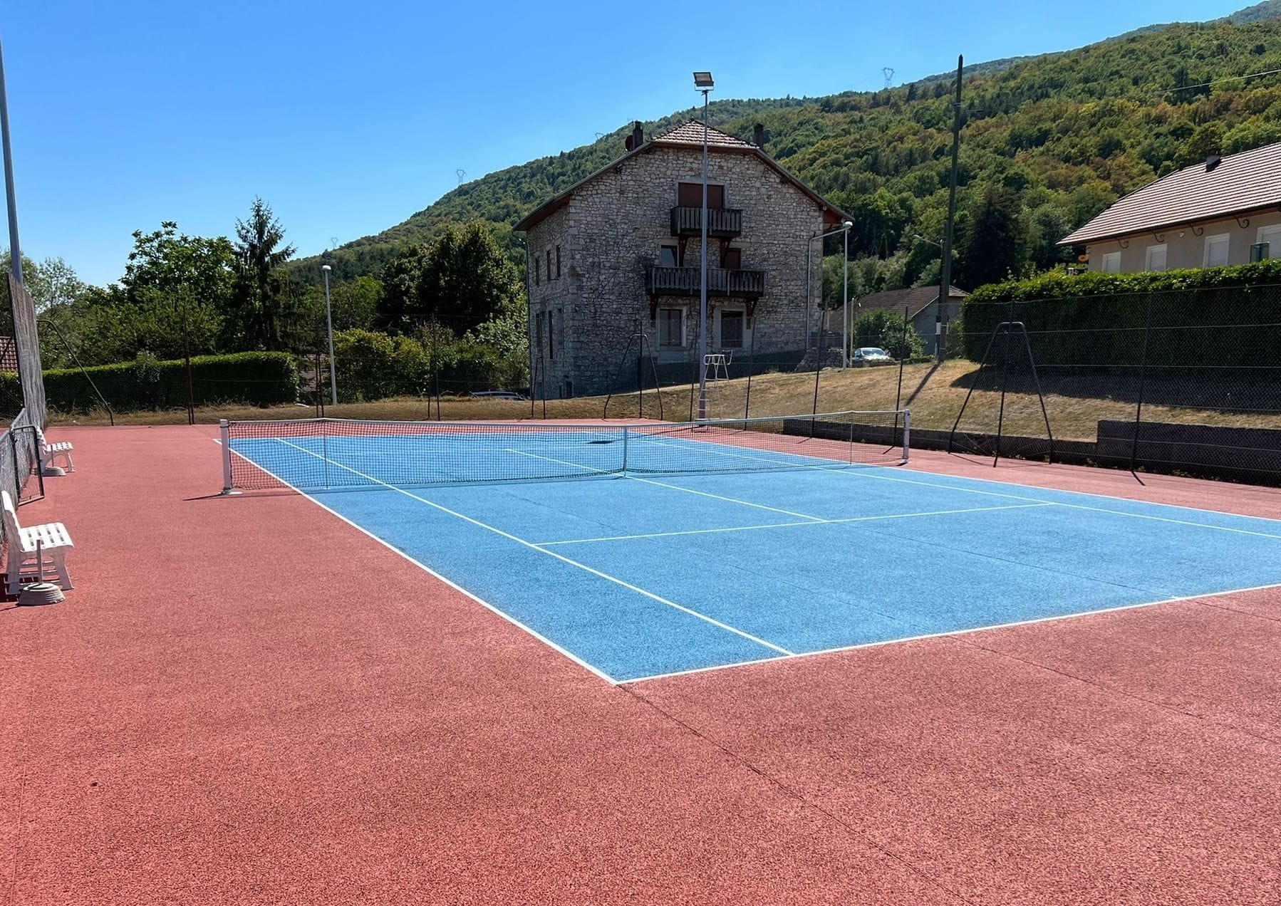 Terrain de tennis de Corbonod